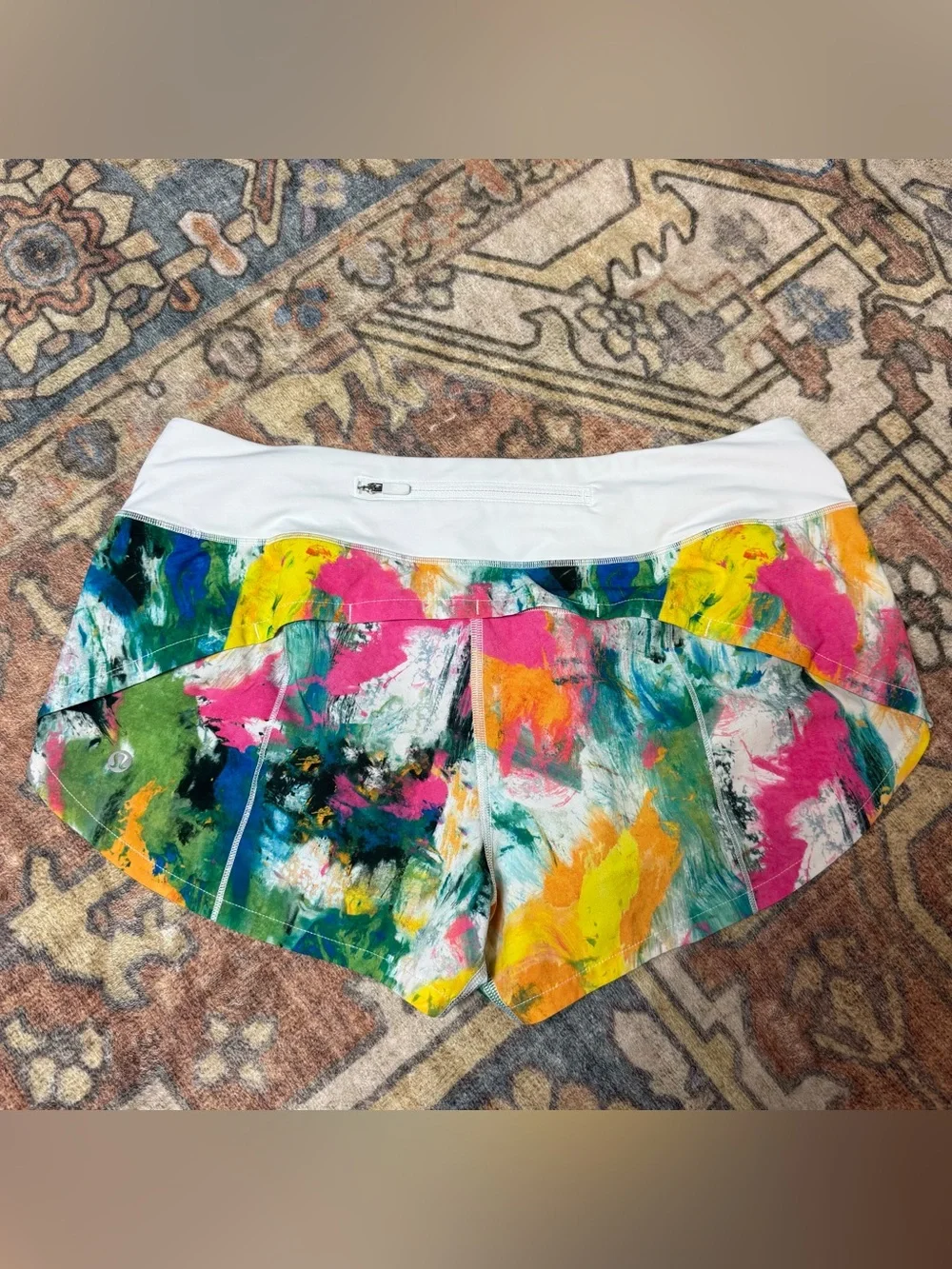Lululemon Speed Up Low-Rise Lined Short 2.5 No Limits White Multi White Sz 8
